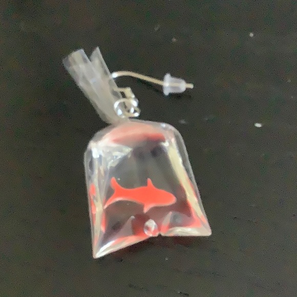 GOLDFISH IN A BAG EARRINGS - Picture 3 of 4
